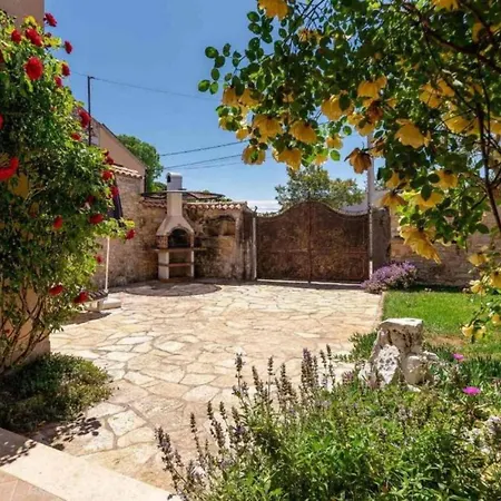 Casa Paola * Kaštelir