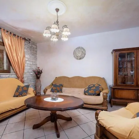 Casa Paola * Kaštelir