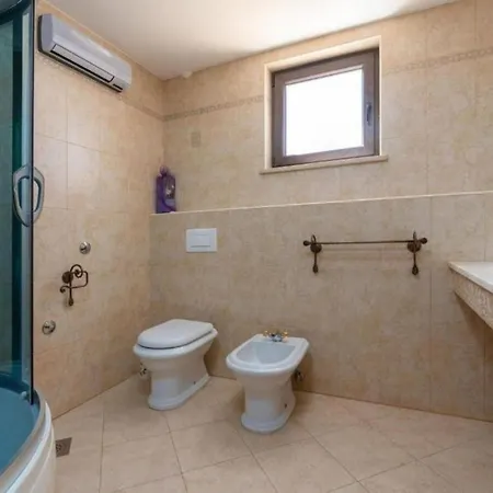 Casa Paola Kaštelir